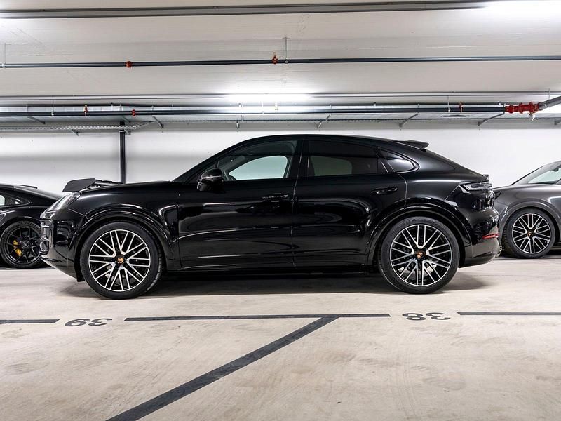 Neu Porsche Cayenne Black Edition 353 PS (259 kW) 2026 SUV
