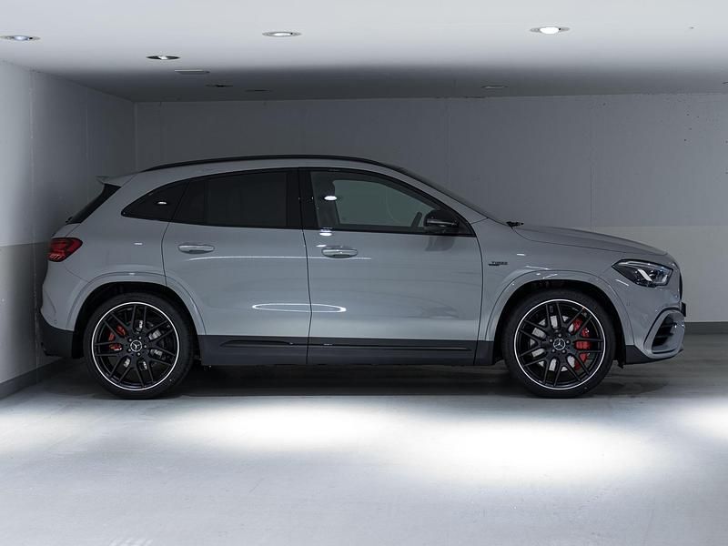 Neu Mercedes GLA45 AMG AMG 421 PS (309 kW) 2025 Grau SUV