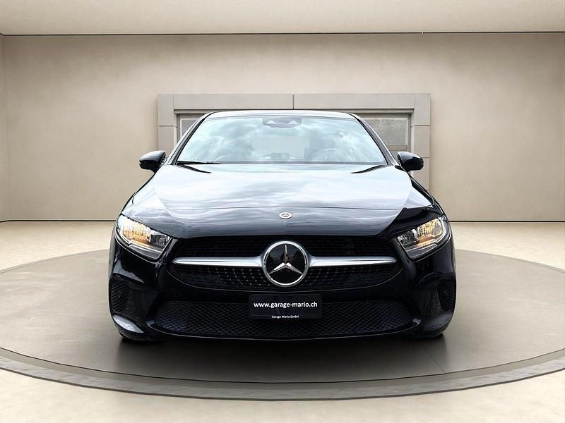 Gebraucht Mercedes A200 SE 163 PS (119 kW) 2022 Limousine