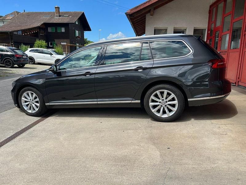 Gebraucht VW Passat Highline 190 PS (139 kW) 2018 Kombi