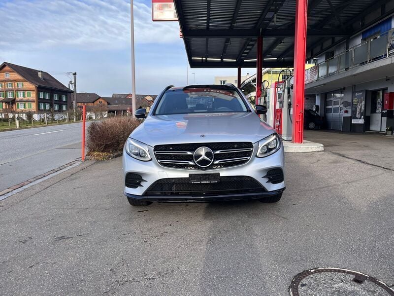 Gebraucht Mercedes GLC250 AMG line 204 PS (150 kW) 2019