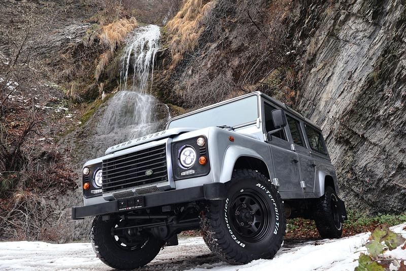 Gebraucht Land Rover Defender 122 PS (89 kW) 2011