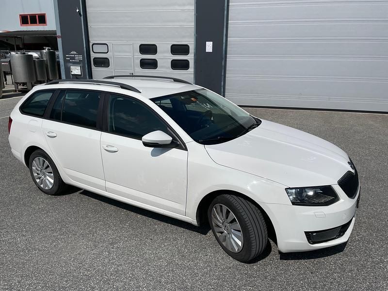 Gebraucht Skoda Octavia 184 PS (135 kW) 2016 Kleinwagen