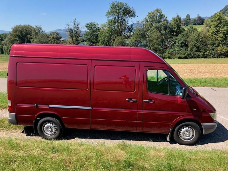 Verkauft Mercedes Sprinter 216 CDI, gebraucht 2004, 224.400 km in Bern Verkauft Mercedes Sprinter 216 CDI, gebraucht 2004, 224.400 km in Bern