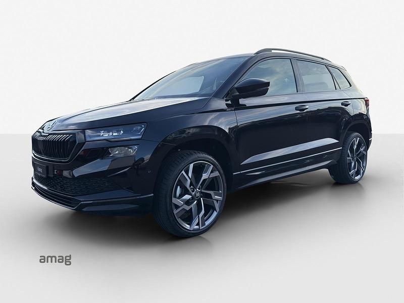 Magic schwarz, perleffekt Neu 2025 Skoda Karoq SportLine SUV | CHF 48’460 - Bild 1/4