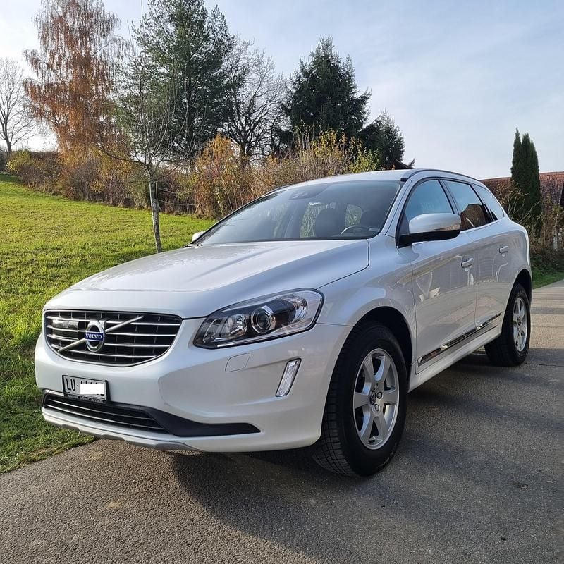 Gebraucht 2016 Volvo XC60 Summum SUV | CHF 17’500 (Fairer Preis) - Bild 1/4