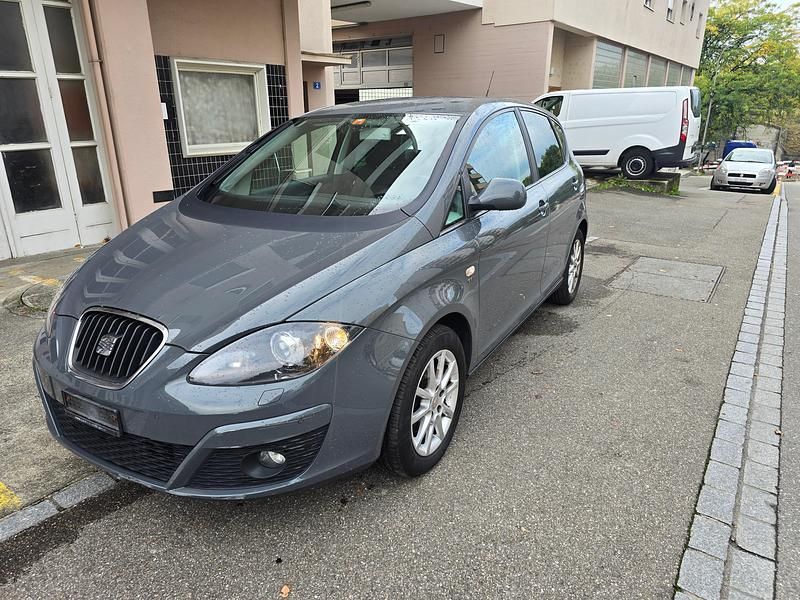 Gebraucht Seat Altea Style 160 PS (117 kW) 2010 Van / Kleinbus