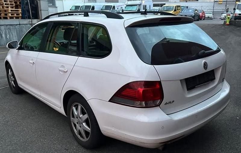 Gebraucht VW Golf VII Comfortline 105 PS (77 kW) 2012 Kombi