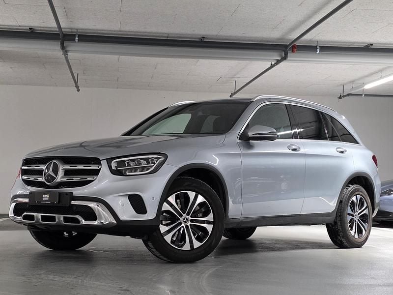 Gebraucht Mercedes GLC300e 319 PS (234 kW) 2021 Grau SUV