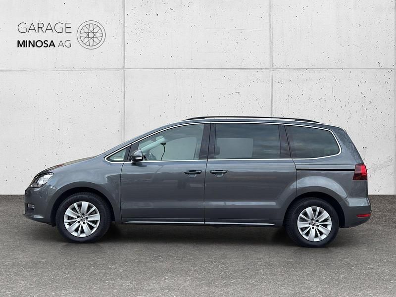 Gebraucht VW Sharan Comfortline 150 PS (110 kW) 2021 Van / Kleinbus