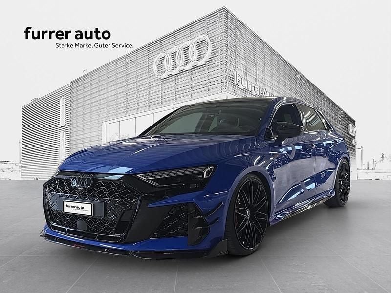 Blau Neu 2025 Audi RS3 Ambiente Limousine | CHF 139’900 - Bild 1/4