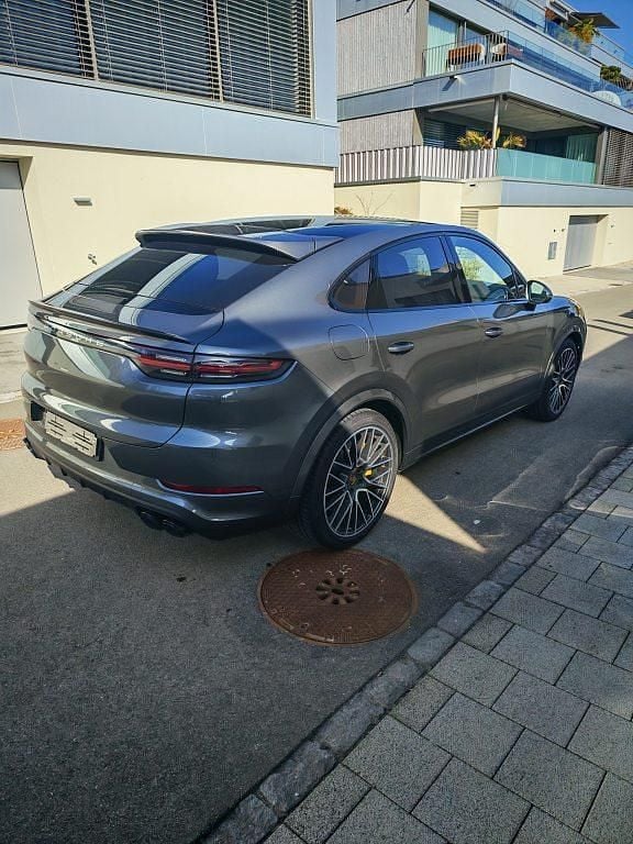Gebraucht Porsche Cayenne Turbo 549 PS (403 kW) 2019 SUV