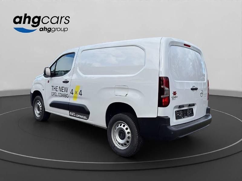 Neu Opel Combo S 130 PS (95 kW) 2025 Limousine