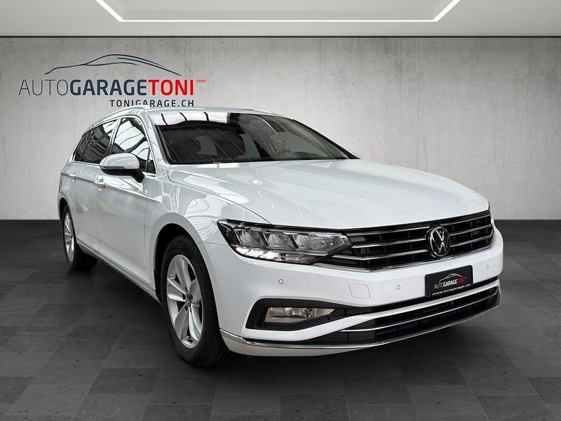 Gebraucht VW Passat Elegance 200 PS (147 kW) 2023 Kombi