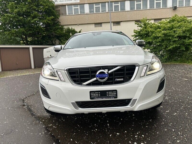 Gebraucht 2012 Volvo XC60 R-Design SUV | CHF 15’900 (Etwas zu teuer) - Bild 1/4