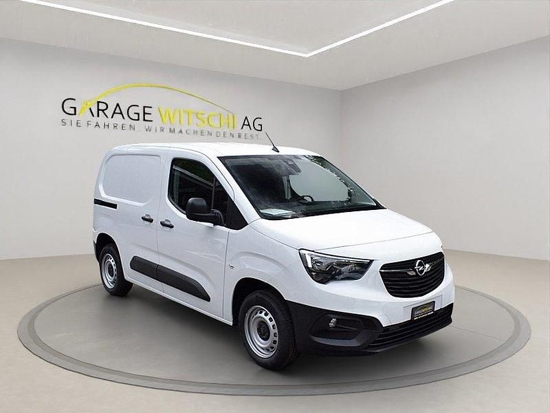 Gebraucht Opel Combo S 102 PS (75 kW) 2023 Weiss Van / Kleinbus