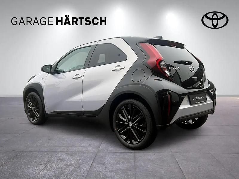 Gebraucht Toyota Aygo X Edition 72 PS (52 kW) 2025 Silber SUV
