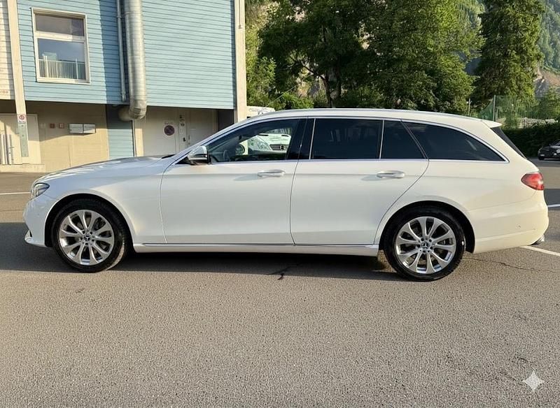 Gebraucht Mercedes E220 194 PS (142 kW) 2017