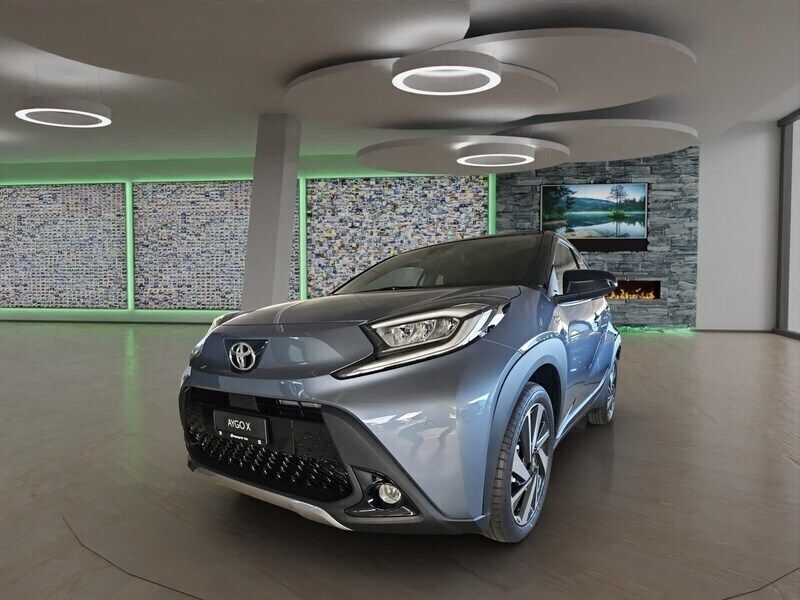 Grau Gebraucht 2025 Toyota Aygo X Style SUV | CHF 26’190 - Bild 1/4