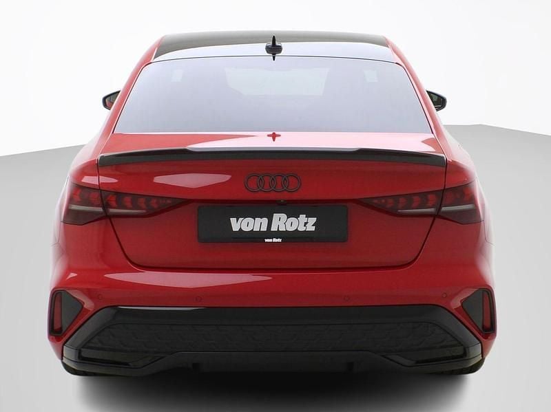 Gebraucht Audi A3 S-Line 150 PS (110 kW) 2025 Rot Limousine