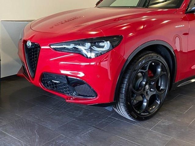 Neu Alfa Romeo Stelvio Premium 280 PS (205 kW) 2025 SUV