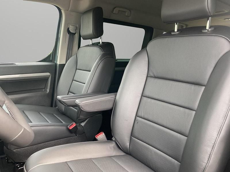 Neu Opel Zafira S 177 PS (130 kW) 2025 Van / Kleinbus