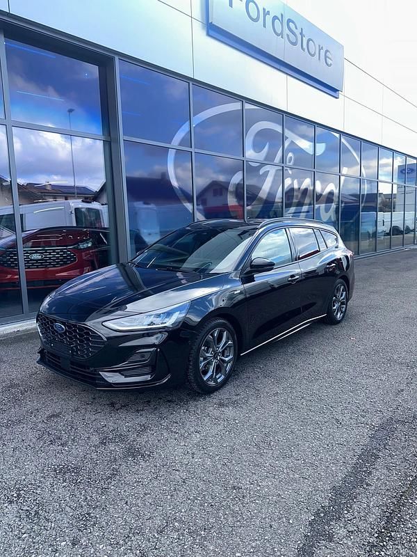 Gebraucht Ford Focus ST-Line 155 PS (114 kW) 2024 Schwarz Kombi