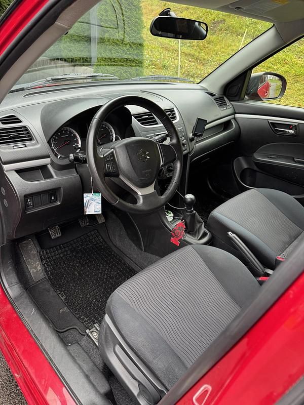 Gebraucht Suzuki Swift GL 94 PS (69 kW) 2013 Kleinwagen