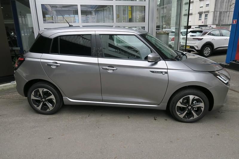 Neu Suzuki Swift 82 PS (60 kW) 2026 Silber Kleinwagen