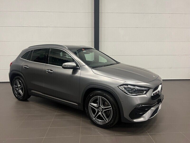 Gebraucht Mercedes GLA200 AMG line 163 PS (119 kW) 2021 SUV