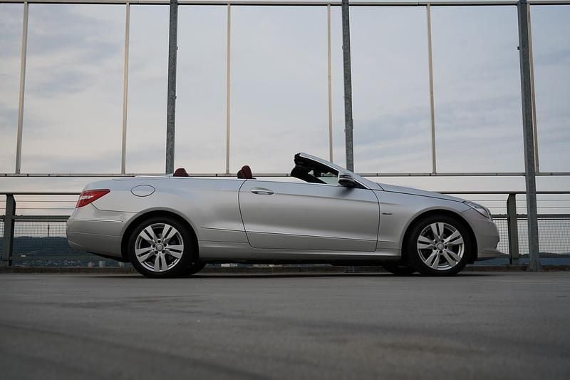 Gebraucht 2009 Mercedes E220 | CHF 14’999 - Bild 1/4