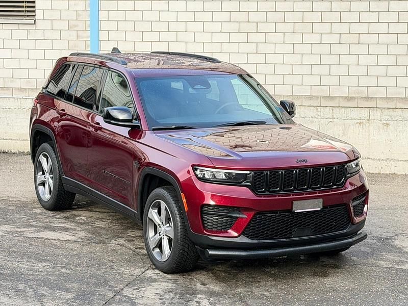 Gebraucht Jeep Grand Cherokee 299 PS (219 kW) 2025 Rot SUV