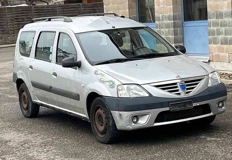Gebraucht Dacia Logan Lauréate 105 PS (77 kW) 2009