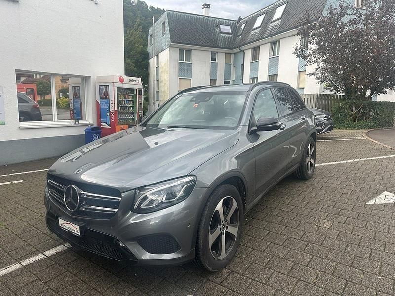 Gebraucht Mercedes GLC250 AMG line 204 PS (150 kW) 2018 SUV