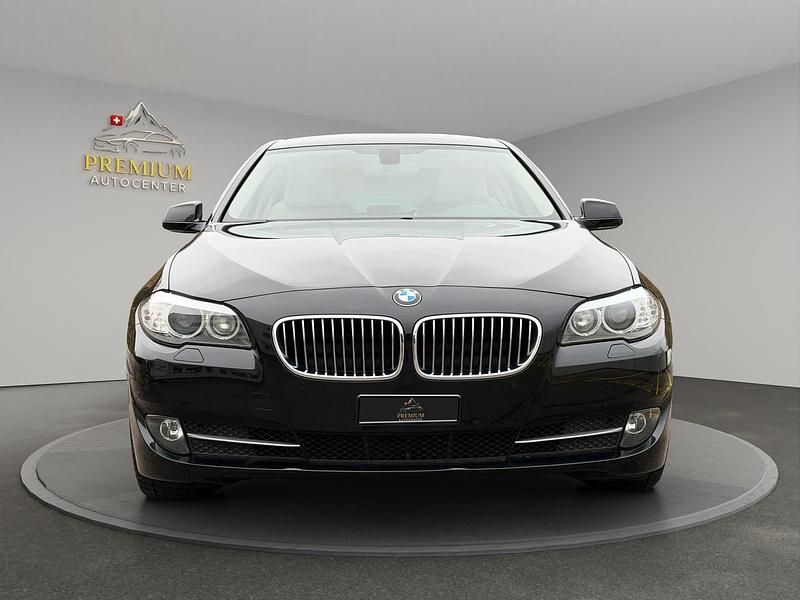 Gebraucht BMW 530 258 PS (189 kW) 2013 Limousine