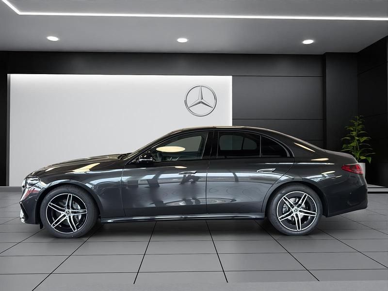 Neu Mercedes E220 197 PS (144 kW) 2025 Grau Limousine