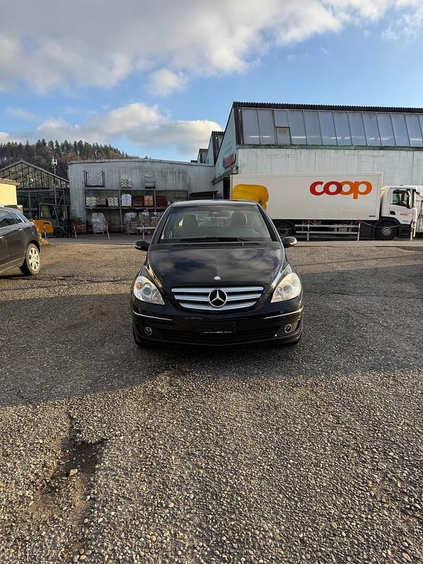 Gebraucht 2007 Mercedes B150 Van / Kleinbus | CHF 3’000 - Bild 1/4