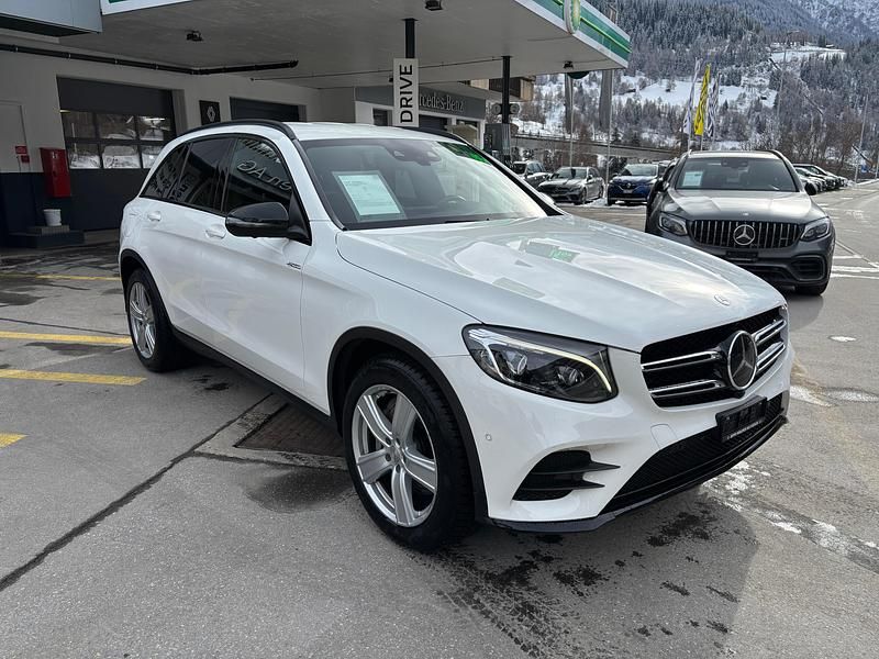 Gebraucht Mercedes GLC250 AMG line 204 PS (150 kW) 2016 Weiss SUV
