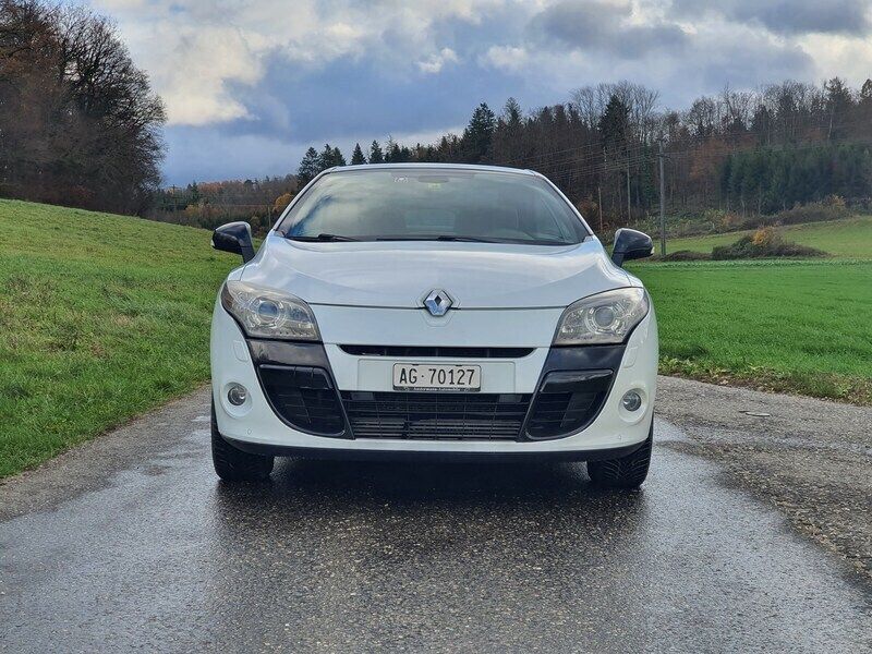 Gebraucht Renault Mégane III Dynamique 131 PS (96 kW) 2010 Cabrio