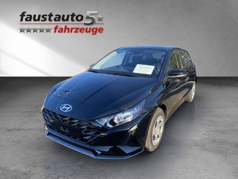 Schwarz Neu 2025 Hyundai i20 Limousine | CHF 21’690 (Superpreis) - Bild 1/4