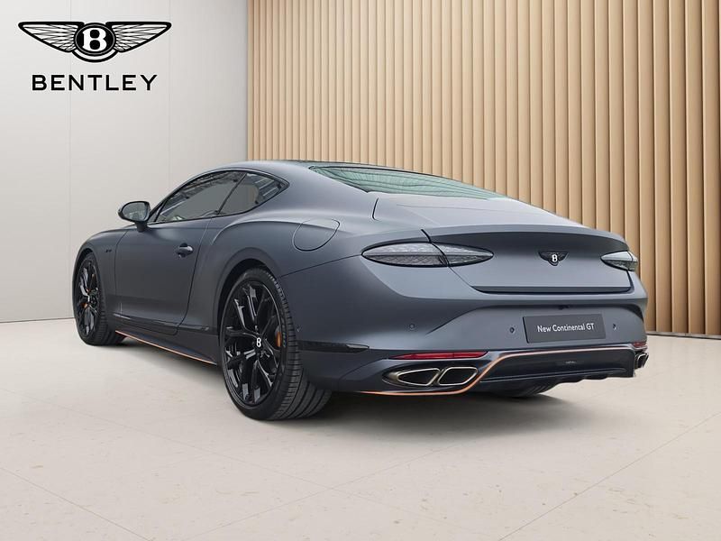 Neu Bentley Continental 771 PS (567 kW) 2026 Anthrazit Coupé