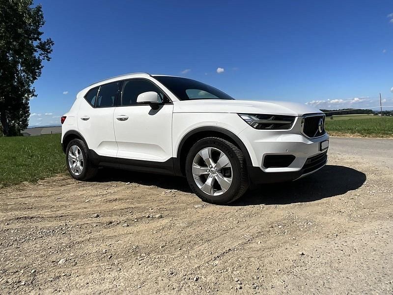 Gebraucht Volvo XC40 Momentum 190 PS (139 kW) 2020 SUV