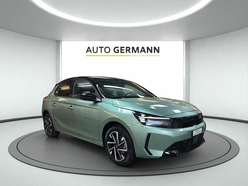 Neu Opel Corsa 110 PS (80 kW) 2025 Grün Limousine