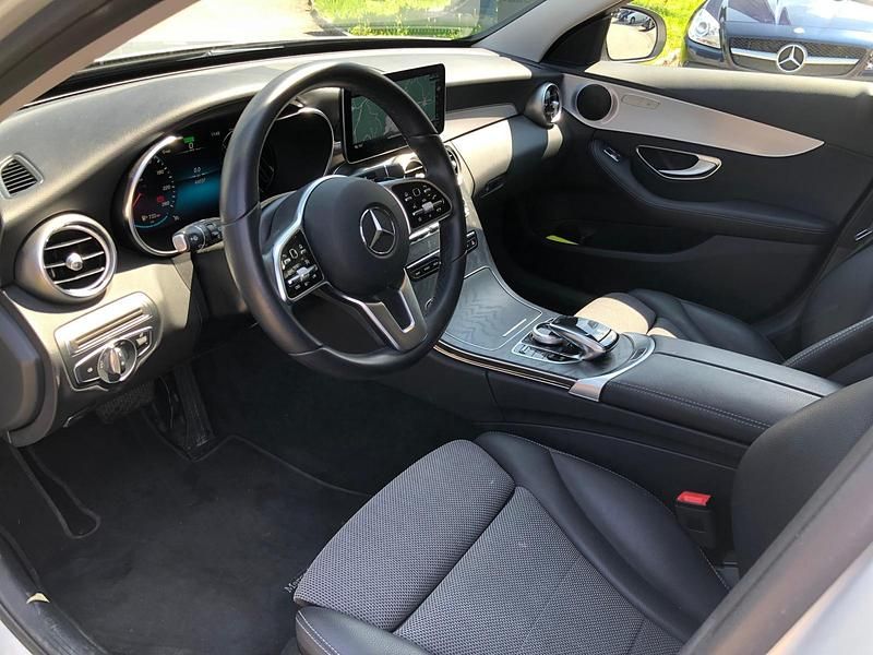 Gebraucht Mercedes C200 AMG line 197 PS (144 kW) 2021 Silber Kombi