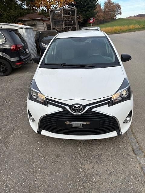 Gebraucht Toyota Yaris Multidrive S 99 PS (72 kW) 2015 Kleinwagen