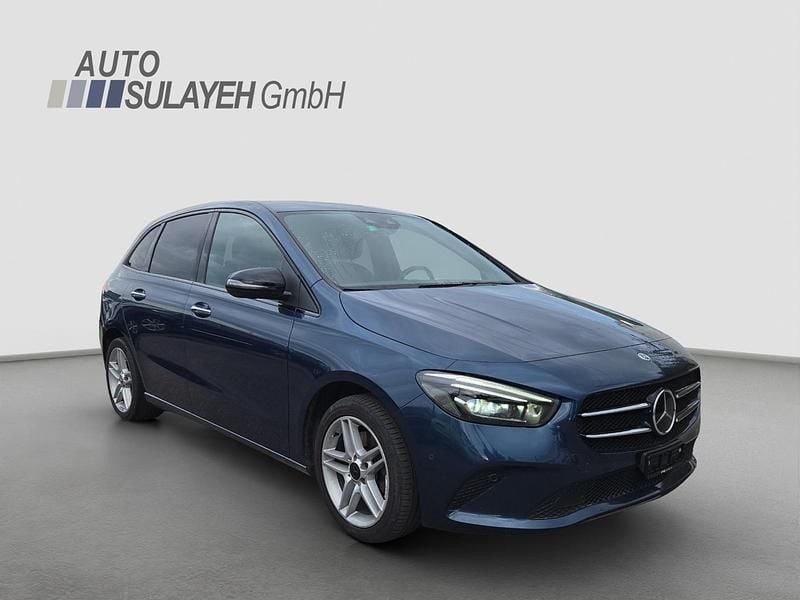 Gebraucht 2019 Mercedes B220 AMG line Van / Kleinbus | CHF 16’500 - Bild 1/4