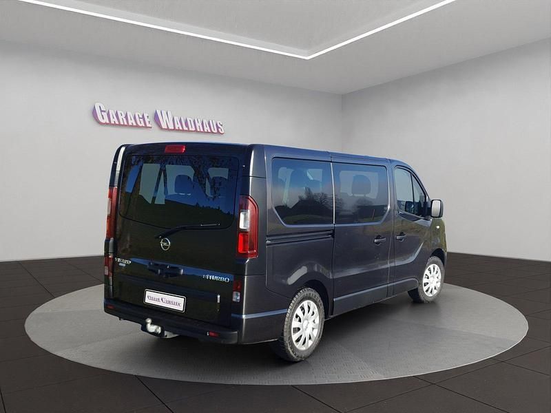 Gebraucht Opel Vivaro 125 PS (91 kW) 2017 Van / Kleinbus