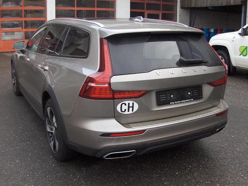Gebraucht Volvo V60 CC 197 PS (144 kW) 2022 Kombi