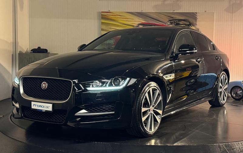 Gebraucht Jaguar XE R-Sport 180 PS (132 kW) 2017 Limousine