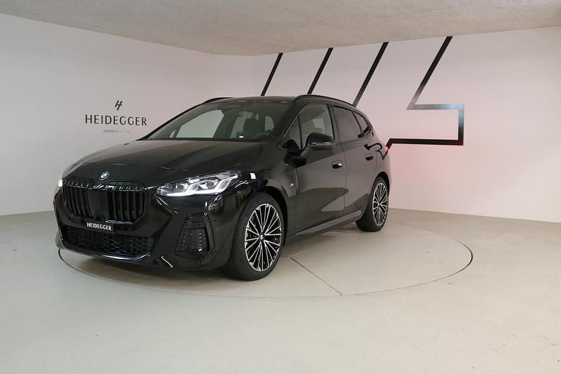 Schwarz Neu 2025 BMW 223 Active Tourer Shadowline Van / Kleinbus | CHF 57’999 (Guter Preis) - Bild 1/4